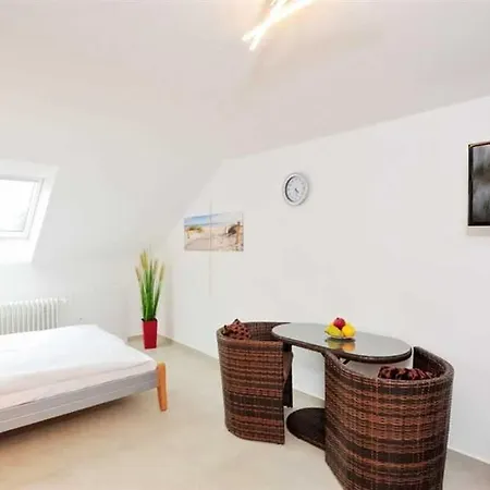 1 Oberstübchen Apartment *